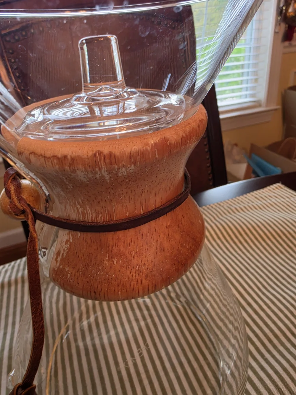 Chemex Classic Glass Pour-Over Coffee Maker with Natural Wood Collar - Clear